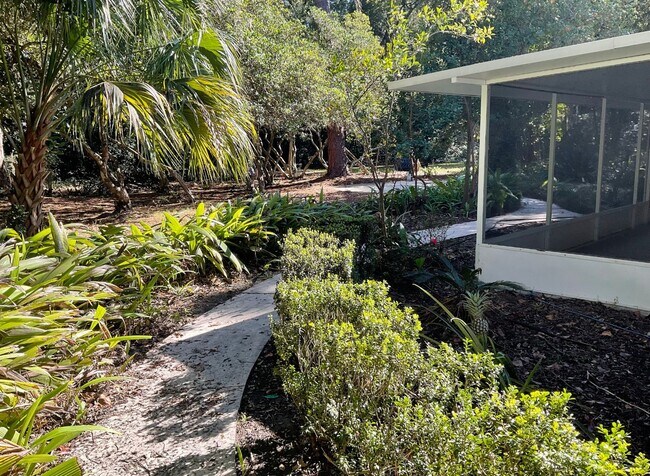 Building Photo - 3 Bed/ 3 bath Home in Duckpond