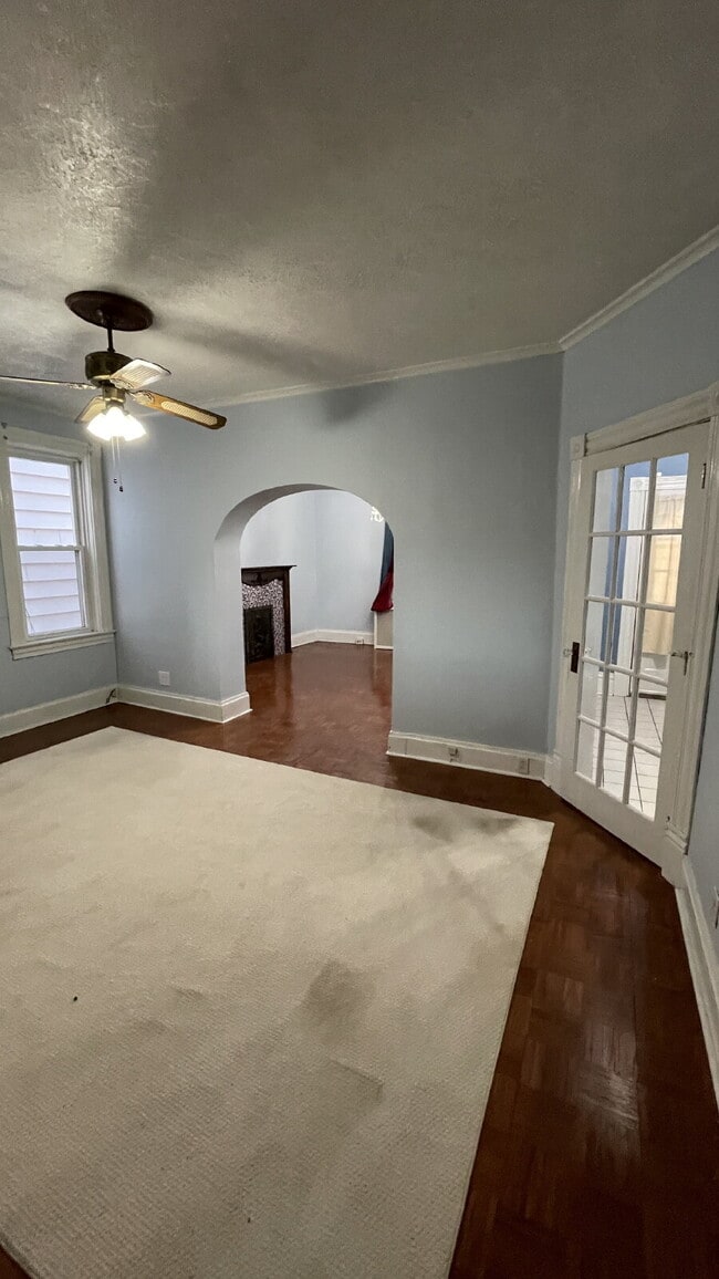 Building Photo - 19 S 6th St