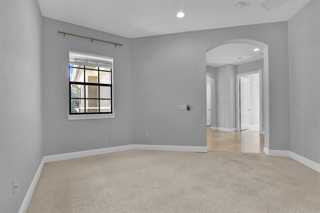 Building Photo - 7535 Old Thyme Ct