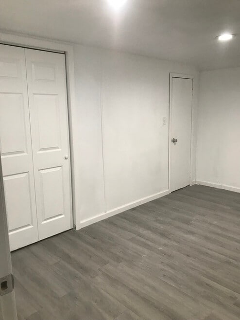 Building Photo - 4 Cedar Springs Ct