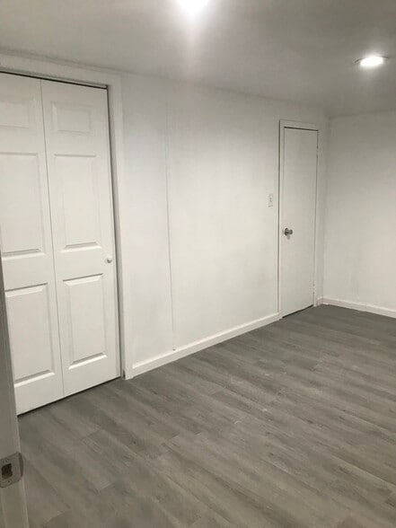 Primary Photo - 4 Cedar Springs Ct