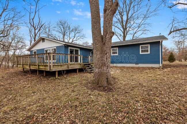 Building Photo - 5318 E 200 N