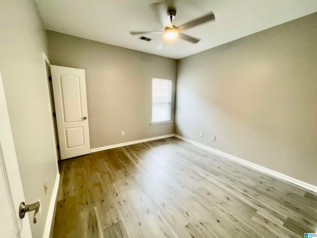 Building Photo - 5241 Cottage Cir