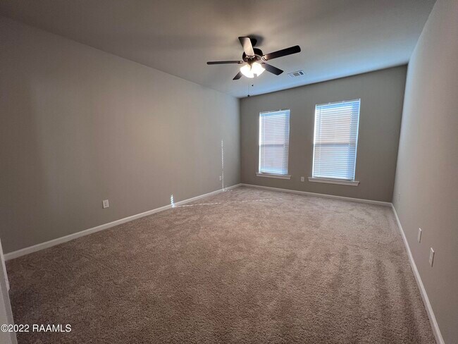 Building Photo - 304 Tall Meadows Ln