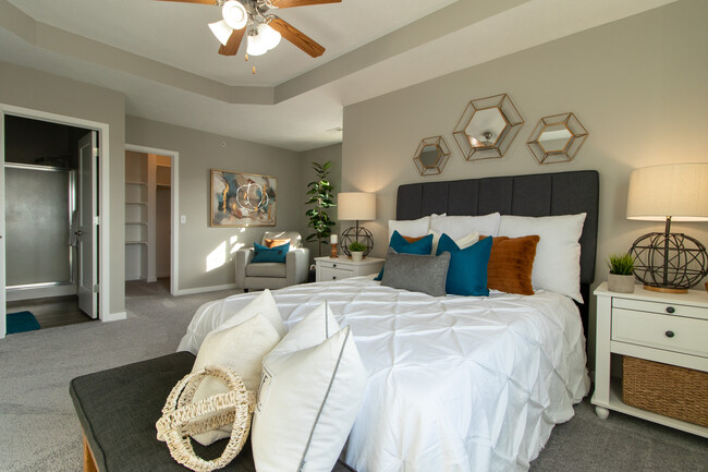 Master Suite - Springhill Ridge Apartments