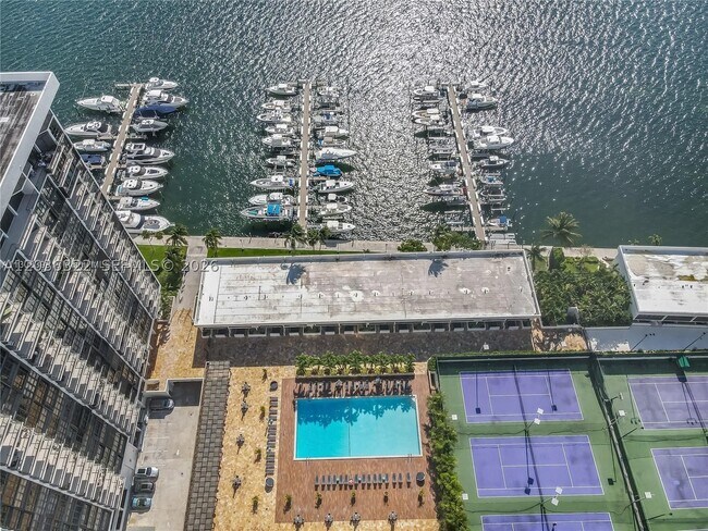 Building Photo - 1865 Brickell Ave