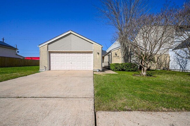 Building Photo - 7702 Quail Meadow Dr