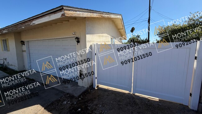 Building Photo - 277 W Holly St