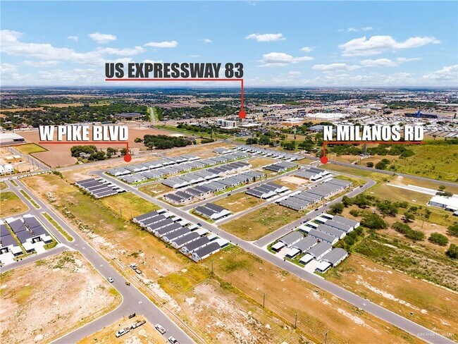 Building Photo - 2700 Mockingbird Rd