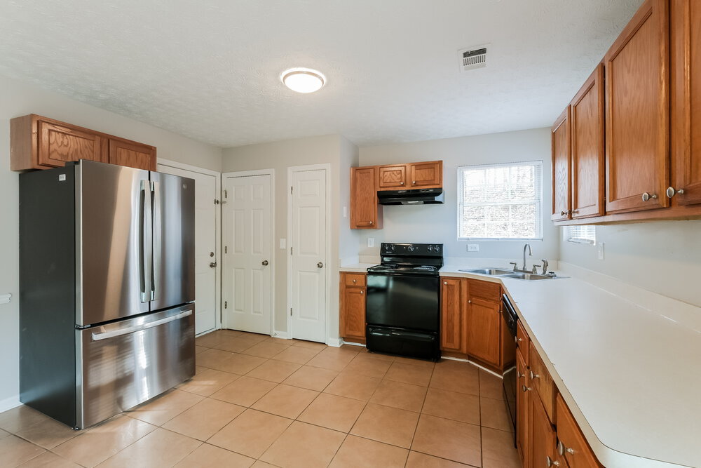 Building Photo - 458 Old Tree Dr