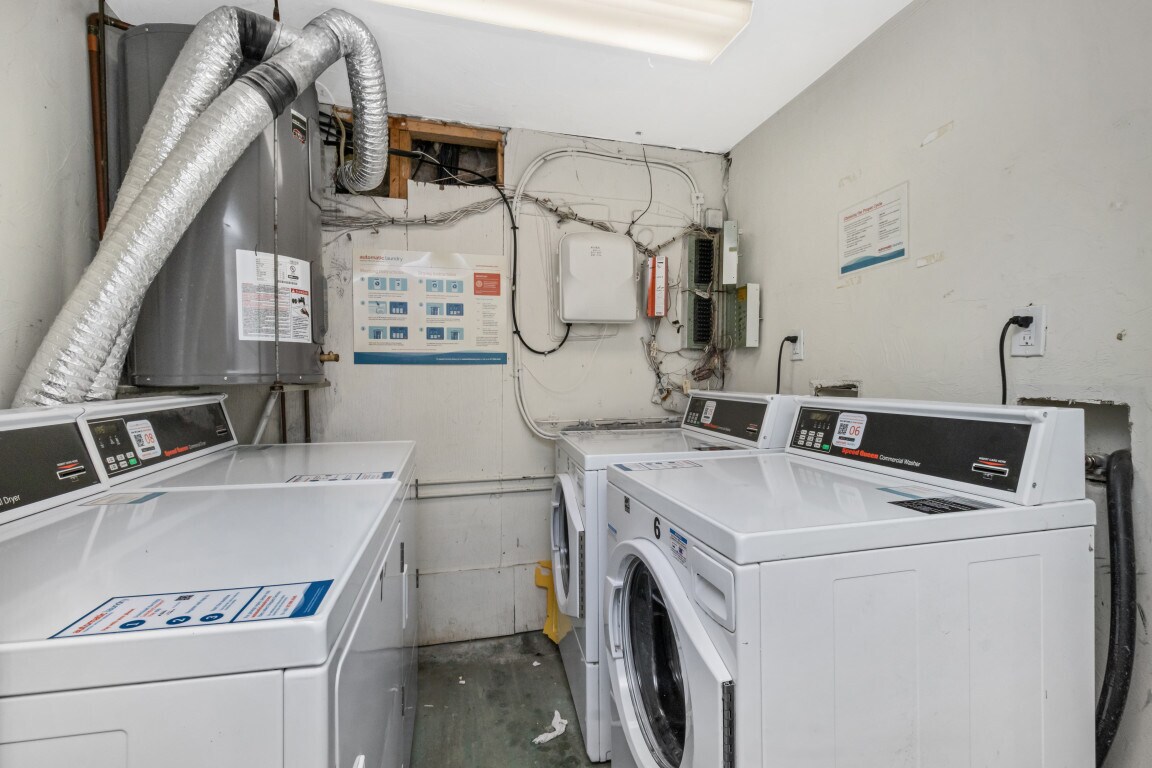 Building Photo - 2 Centre Street Ter