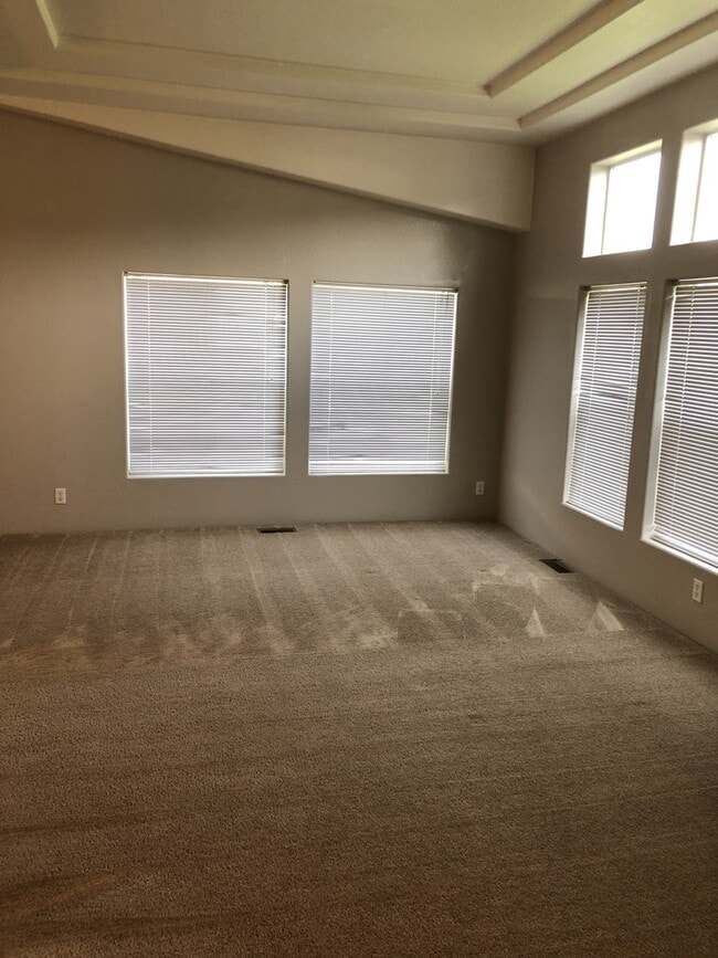 Building Photo - Beautiful and Convenient Turner Location!