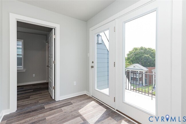 Building Photo - 1529 Porter St
