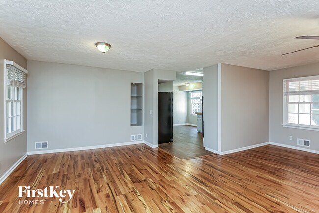 Building Photo - 473 Edwards Ct NW