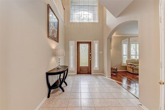 Building Photo - 1138 Jasons Bend Dr