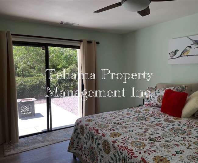 Building Photo - 2 bed 2 bathroom home in the El Camino/Gerber Area Available Unfurnished or Furnished