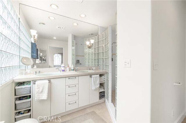 Building Photo - 28303 Golden Meadow Dr