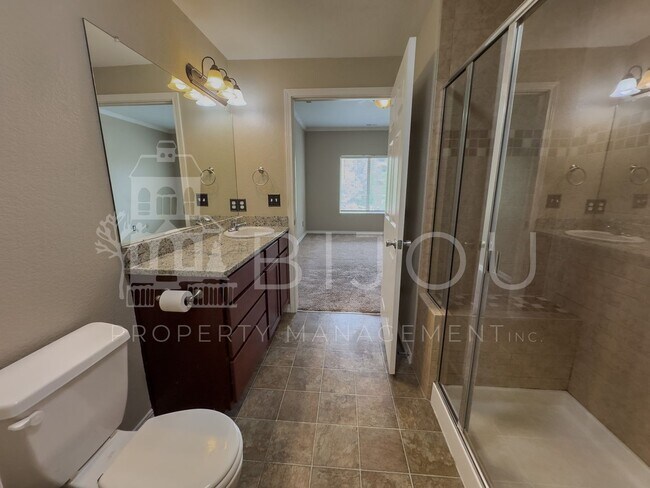 Building Photo - 1695 Little Bear Creek Point