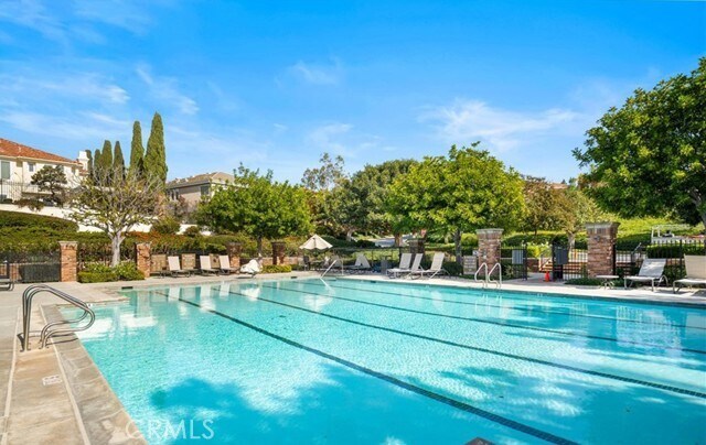 Building Photo - 11 Pemberly