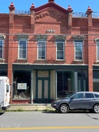 Building Photo - 152 Main St