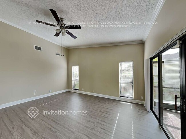 Building Photo - 3914 NW 72nd Dr