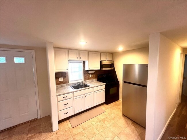 Building Photo - 20 W Belmont St