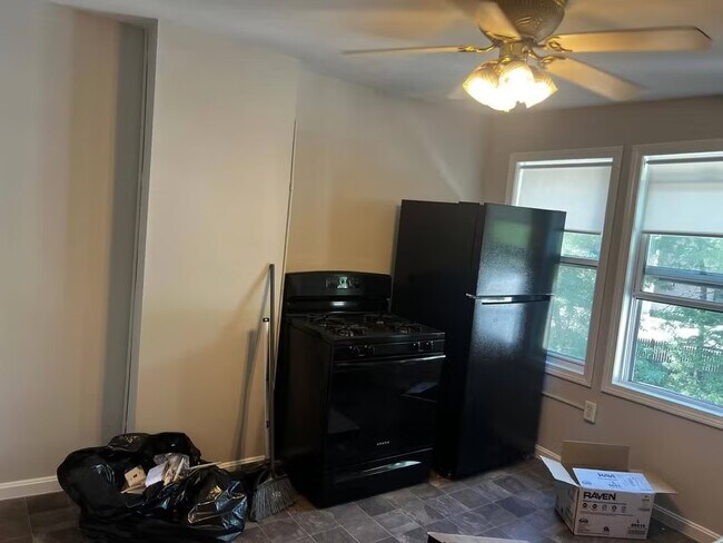 Building Photo - Broadway Street Haverhill Residences