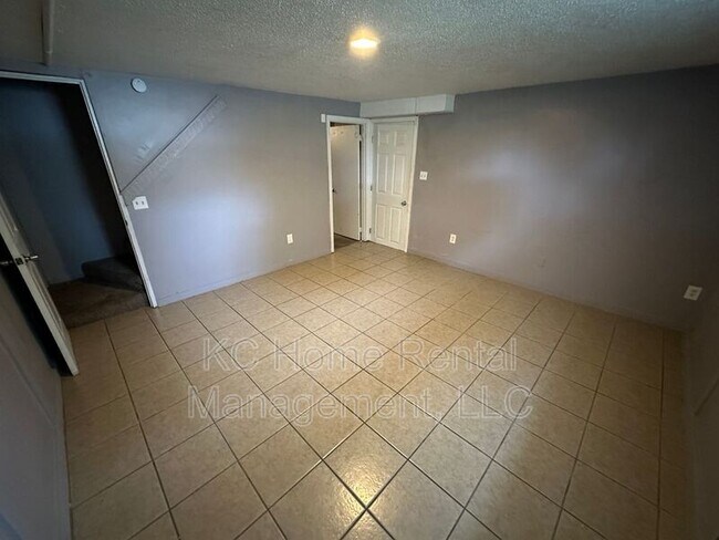 Building Photo - 420 N Jennings Rd