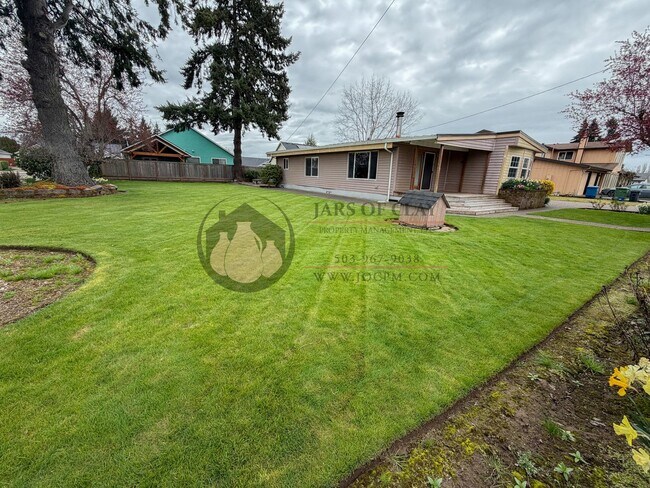 Building Photo - Hubbard Home with 2-Bay Shop, Office, & Massive Yard!