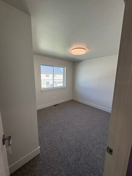 Building Photo - 2724 Ruger Rd