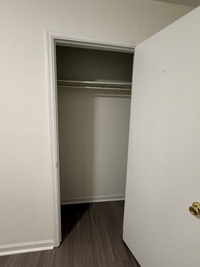 Building Photo - Cozy Pet-Friendly, 2-Bedroom, 1-Bath Duplex in West Athens