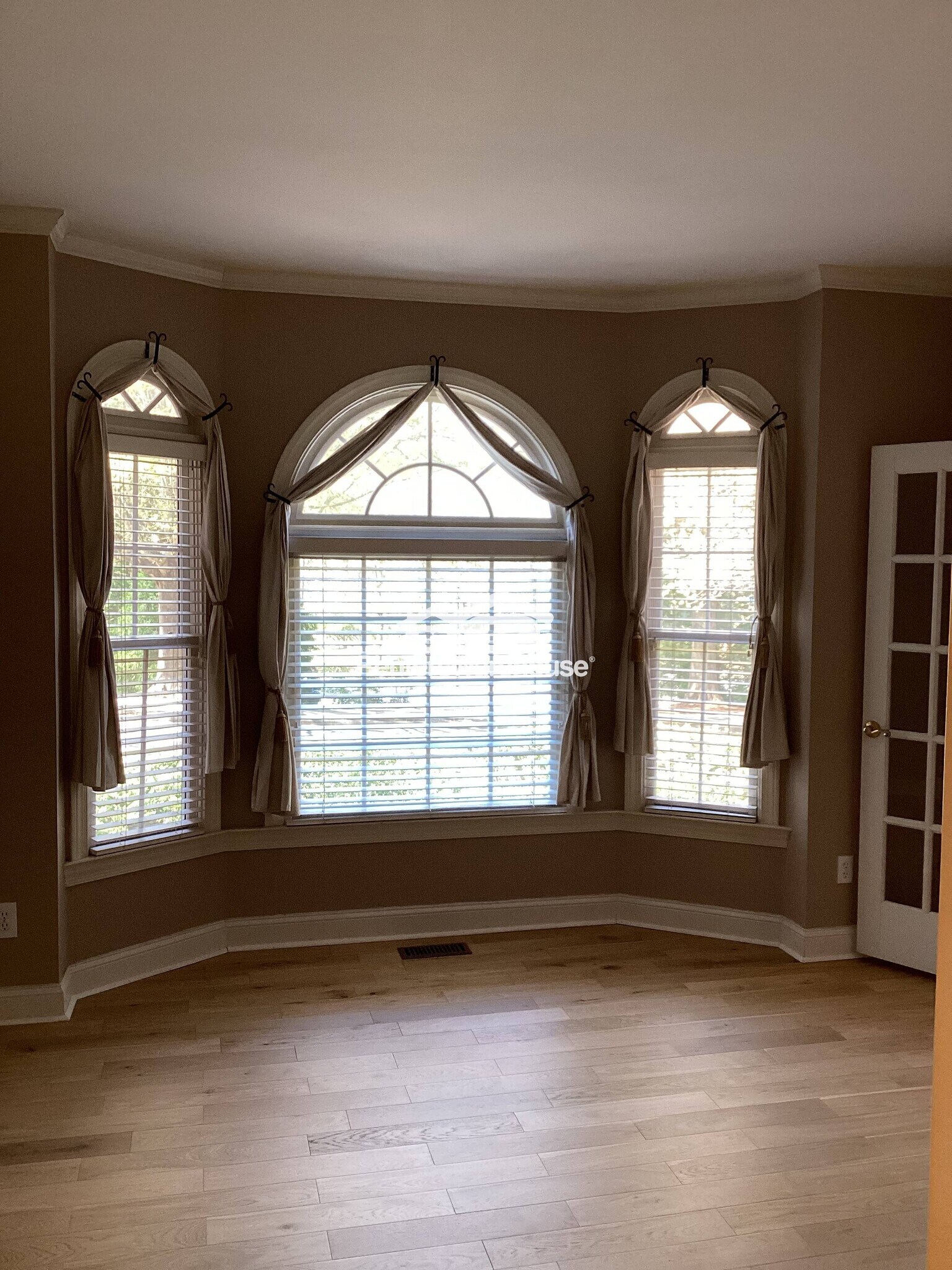 Building Photo - 10515 Sugar Crest Ave