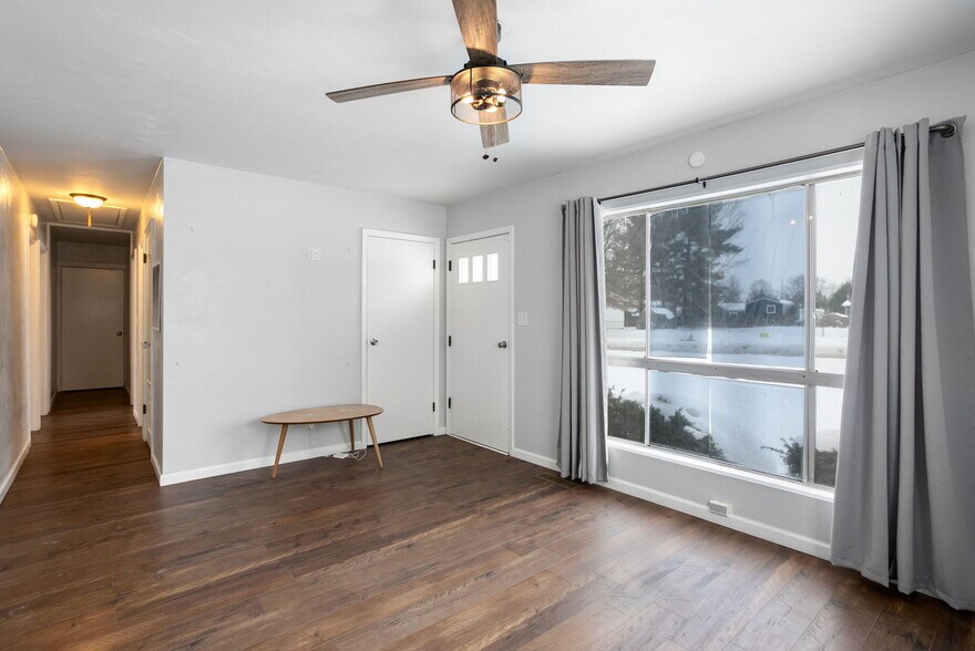 Building Photo - 4031 Vistula Rd