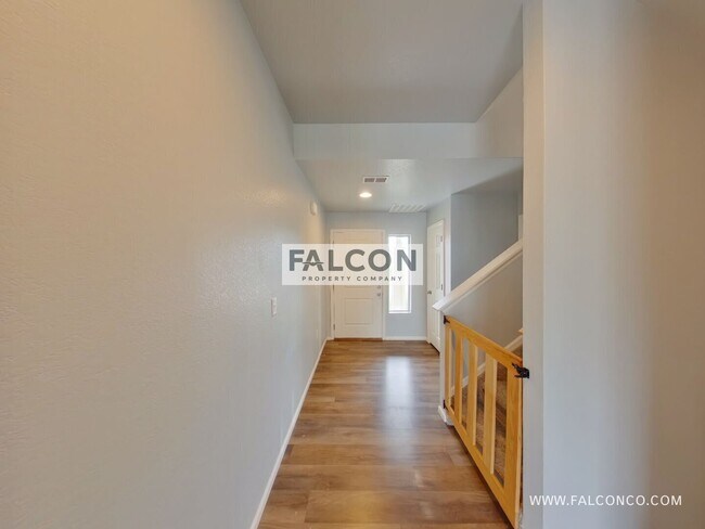 Building Photo - 9279 Birr Ct