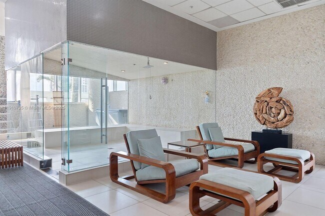 Building Photo - 92 SW 3rd St