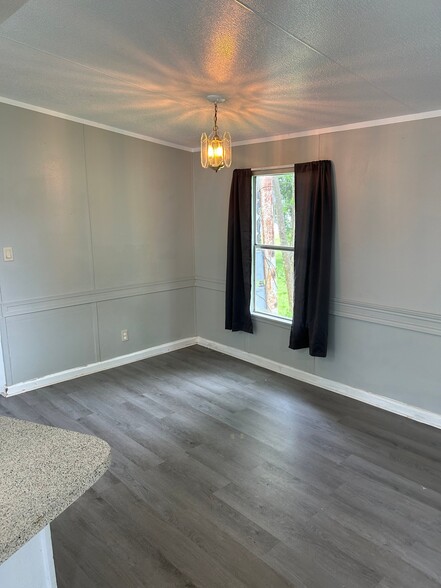 Building Photo - 4329 W Park Row Blvd