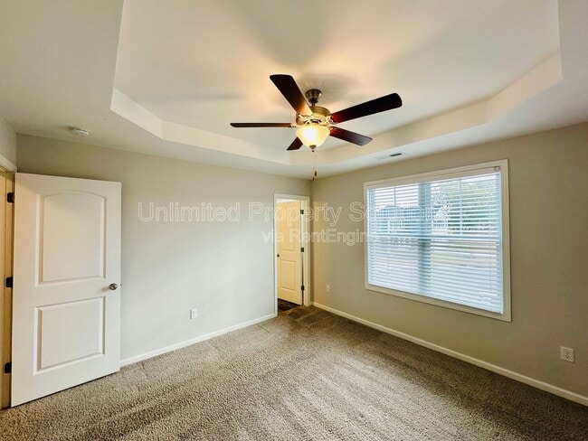 Building Photo - 1301 Putnam Dr