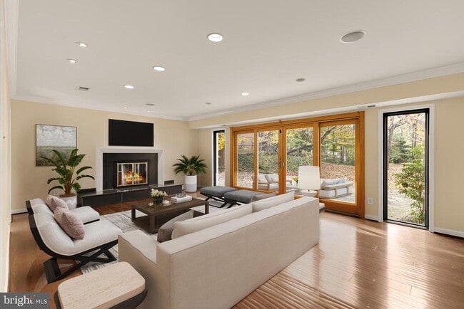 Building Photo - 1434 Kirby Rd