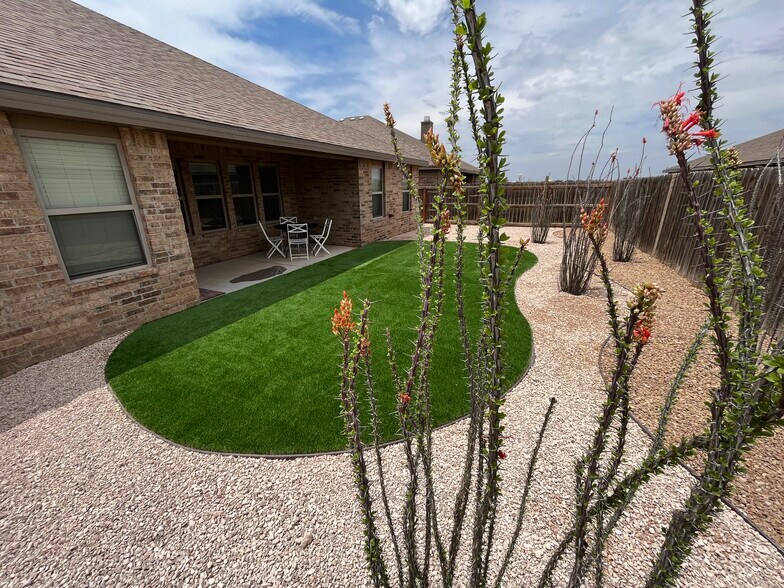 Building Photo - 6922 Ranch Hand Dr