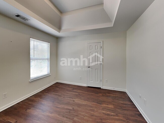 Building Photo - 3162 Berthas Overlook