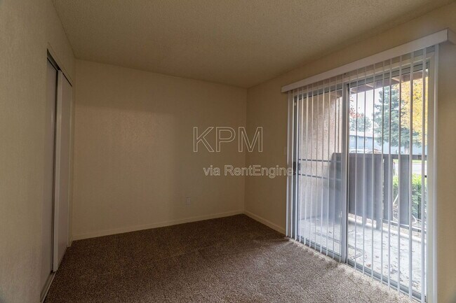 Building Photo - 4332 Pacific Ave