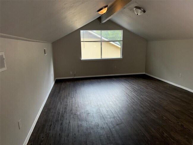Building Photo - 7318 Lunar Dr