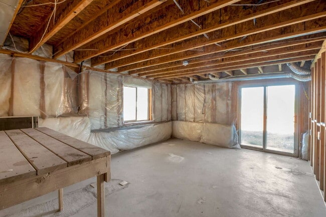 Building Photo - Beautifully Updated 3-Bedroom Home Near Traverse Mountain with Stunning Point of the Mountain Views!
