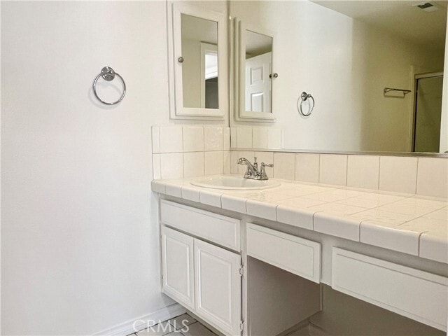 Building Photo - 27521 Nivelada