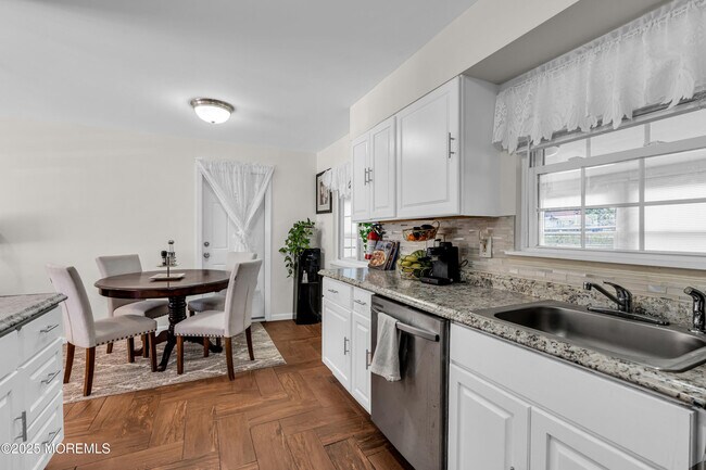 Building Photo - 709 Coral Way