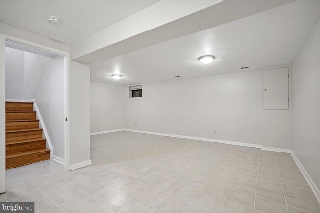 Building Photo - 6020 Forrest Hollow Ln