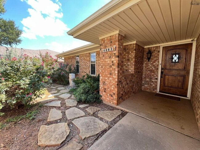 Building Photo - 4863 Rhea Rd