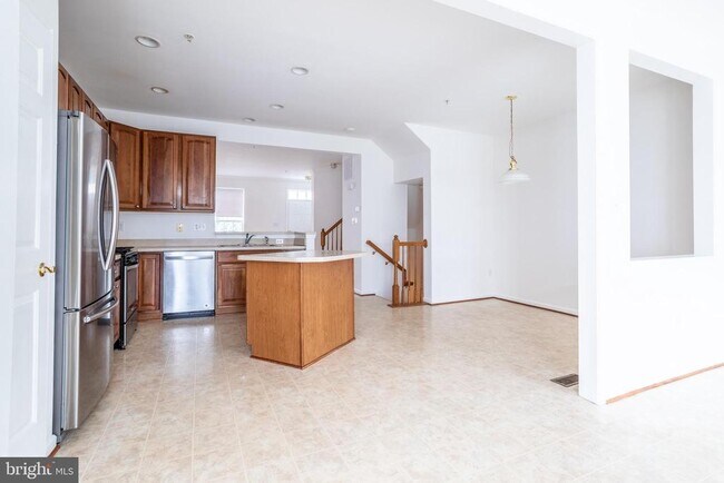 Building Photo - 9314 Penrose St
