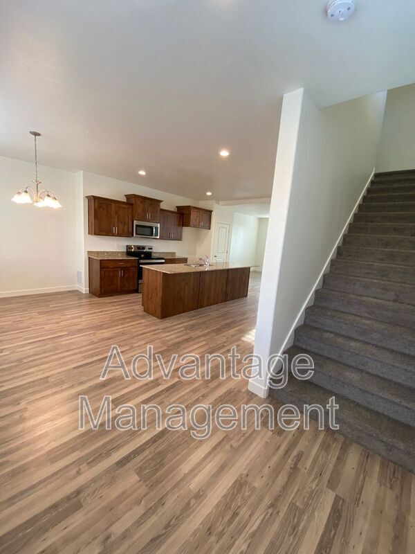 Building Photo - 531 S 1080 W