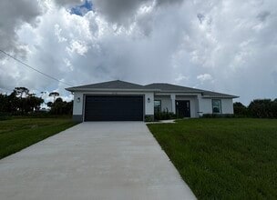 Building Photo - 3118 NW 18th Terrace